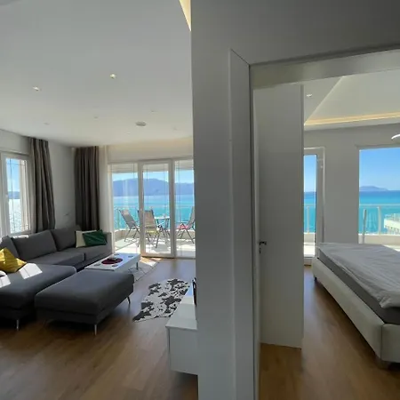 Albina 1&2 Apartamento *
